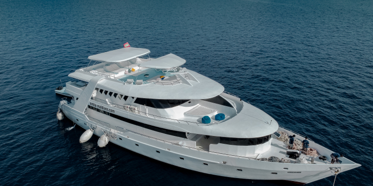 M/Y Amba